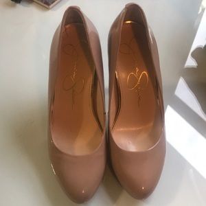 Jessica Simpson nude heels size 5